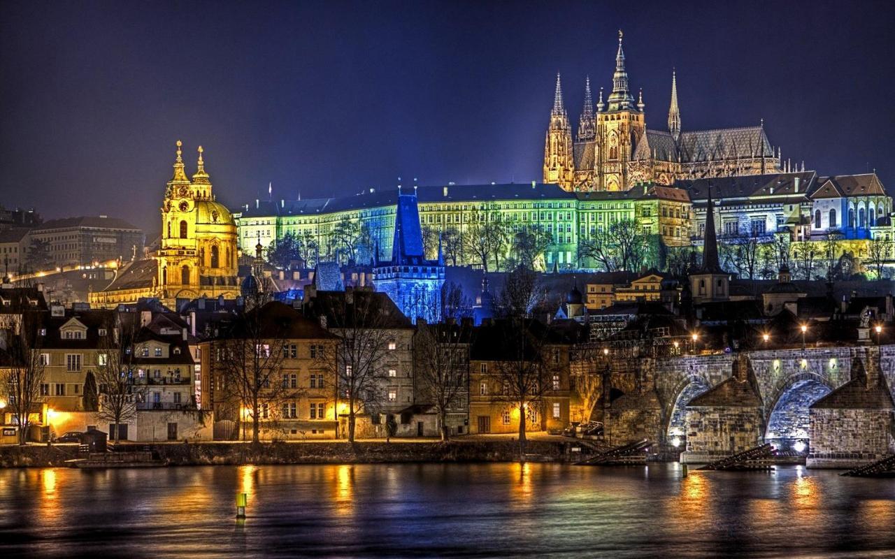 Emperors Elegance Suite Praga Exterior foto