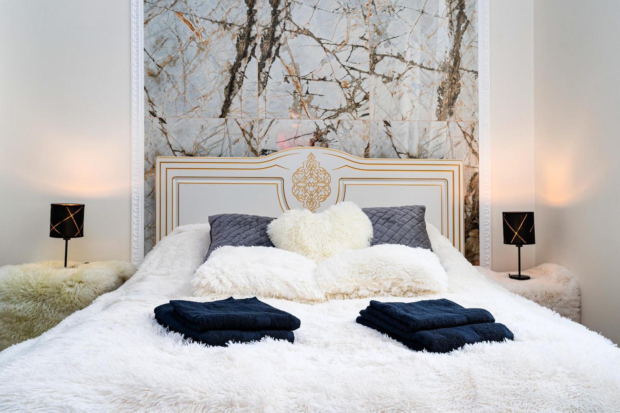Emperors Elegance Suite Praga Exterior foto